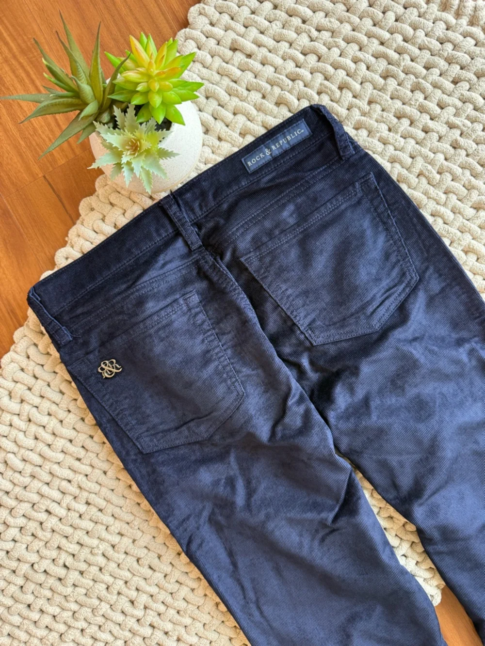 Rock and Republic | Women’s Berlin Corduroy Pants in Navy Blue | 6